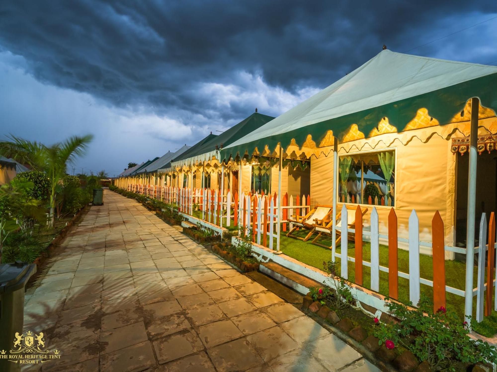 The Royal Heritage Tent Resort- Statue Of Unity Kevadia Екстериор снимка